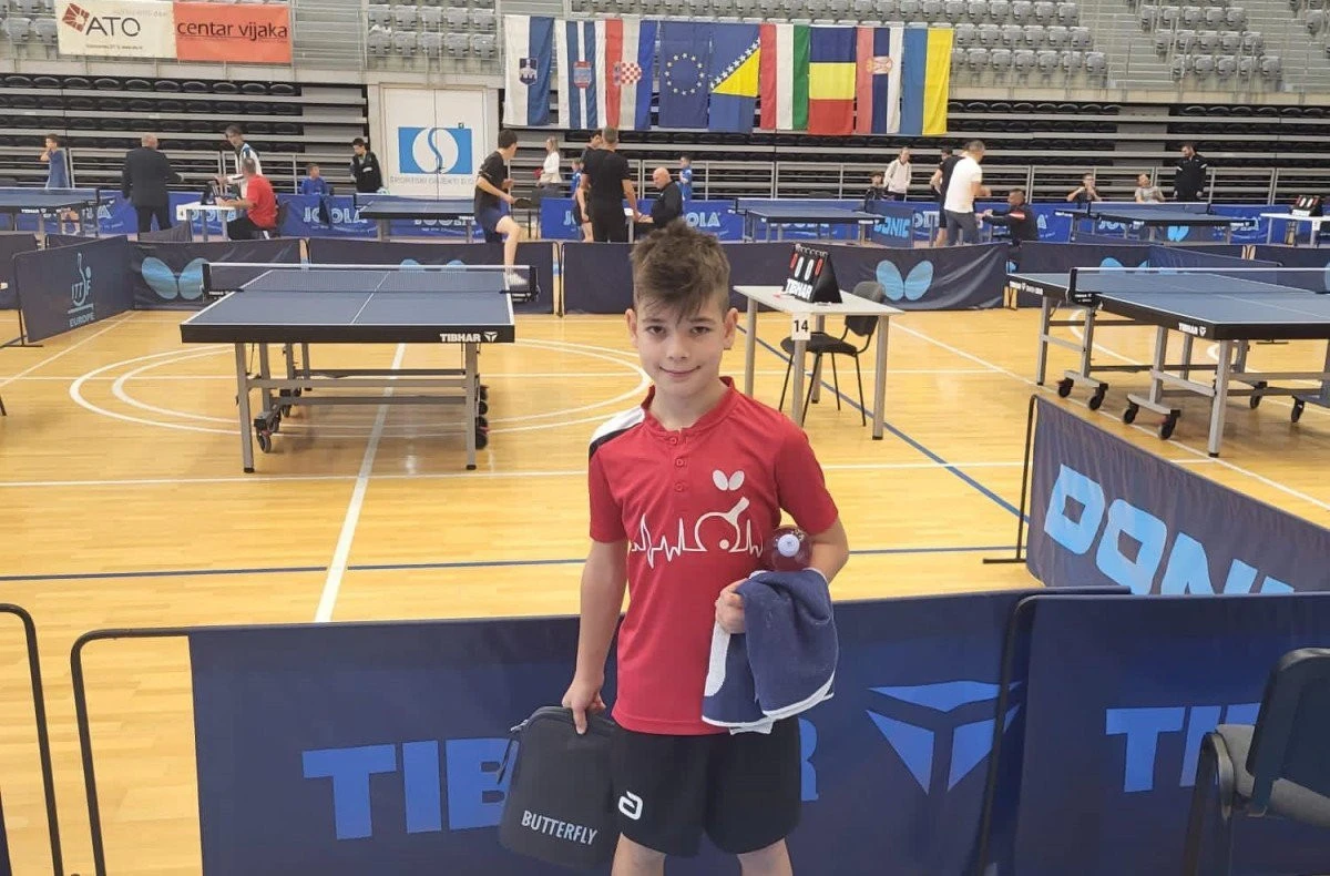 CSM Arad trimite zece sportivi la concursurile de tenis de masă Top 16 și Paleta de Argint