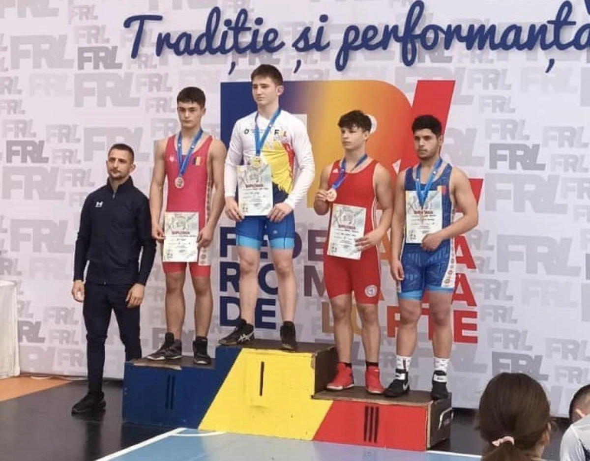 CSȘ Gloria Arad are medaliat cu bronz la Cupa României de lupte greco-romane