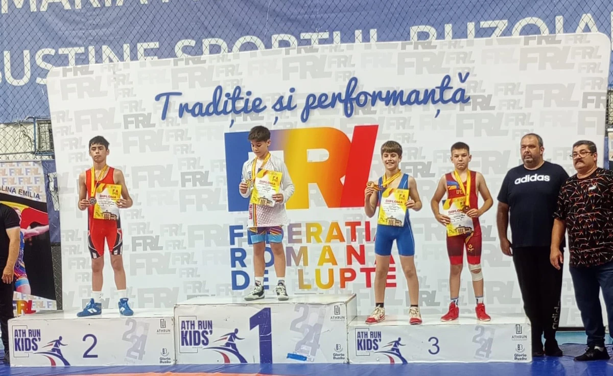 CSȘ Gloria Arad are medaliat național cu bronz la lupte, categoria juniori 4