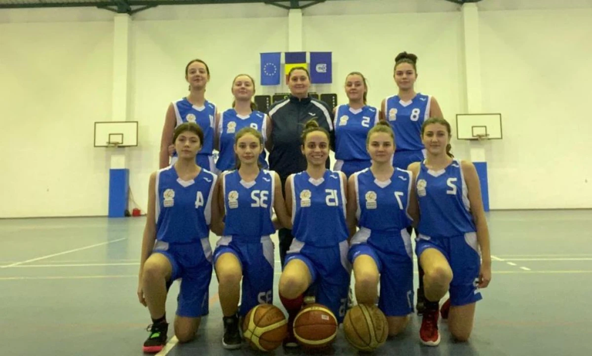 CSŞ Gloria Arad şi BC Valbon găzduiesc în weekend turnee juvenile de baschet