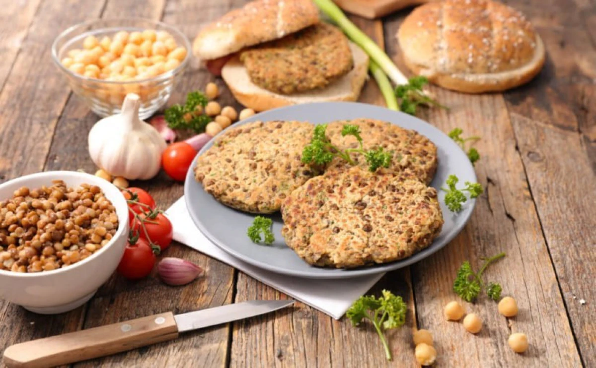 Cu ce înlocuim proteinele din carne