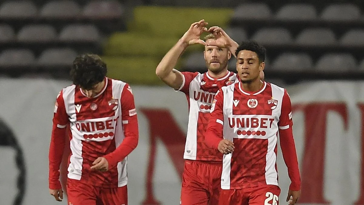 Cu Haţegan la centru, Dinamo şi-a luat revanşa în Derby de România