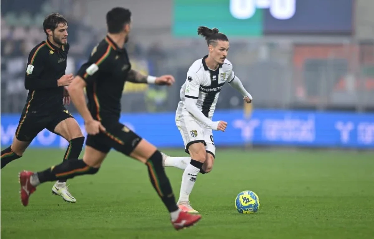 Cu Man titular, Parma a risipit două puncte la Venezia. Campioana Italiei îl monitorizează pe arădean!