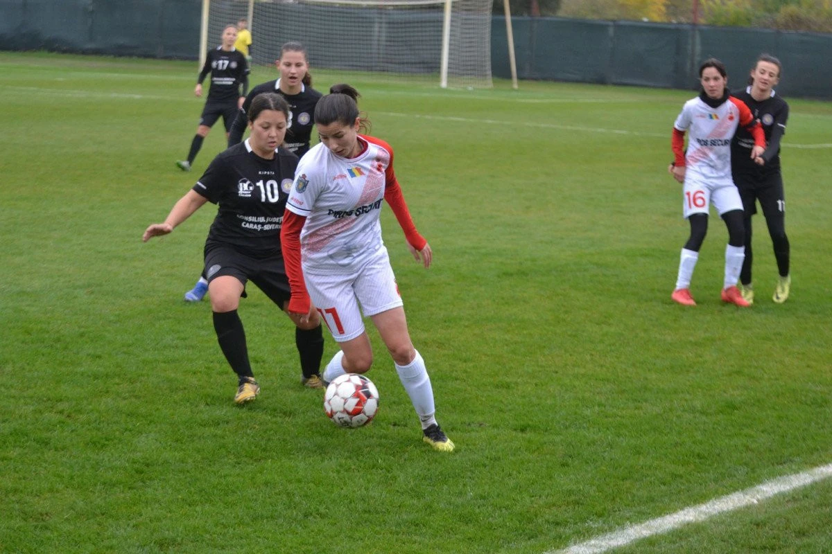 Cuedan debutează cu victorie la timona “leoaicelor”. Piroş se apropie de zona de play-off