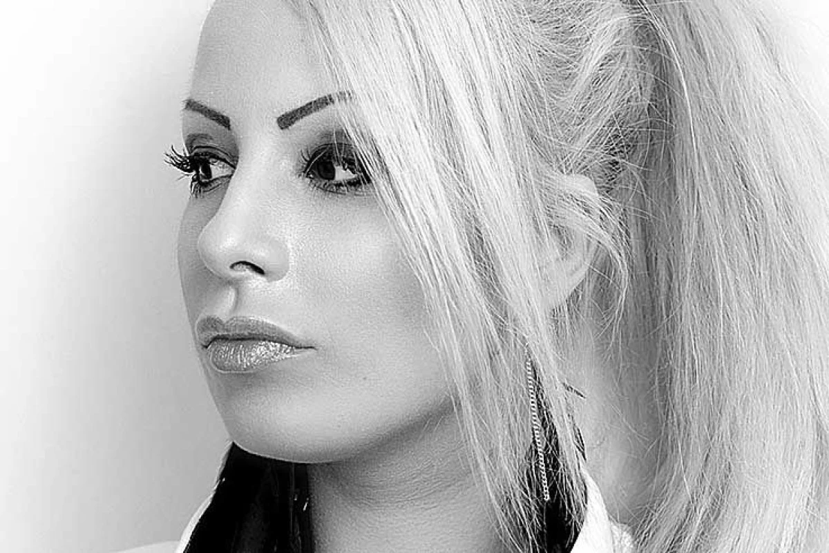 CUM A FOST UMILITĂ LADY GAGA DE ROMÂNIA
