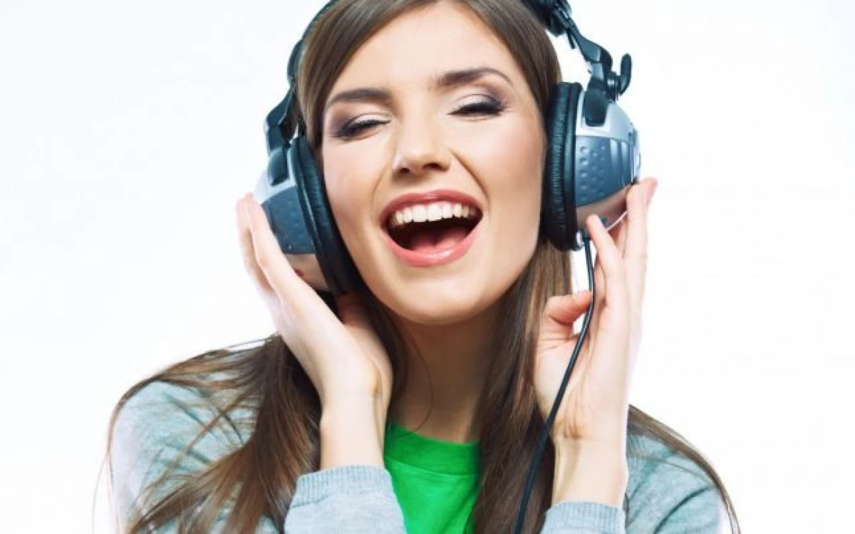 CUM ITI AFECTEAZA CASTILE AUDIO SANATATEA