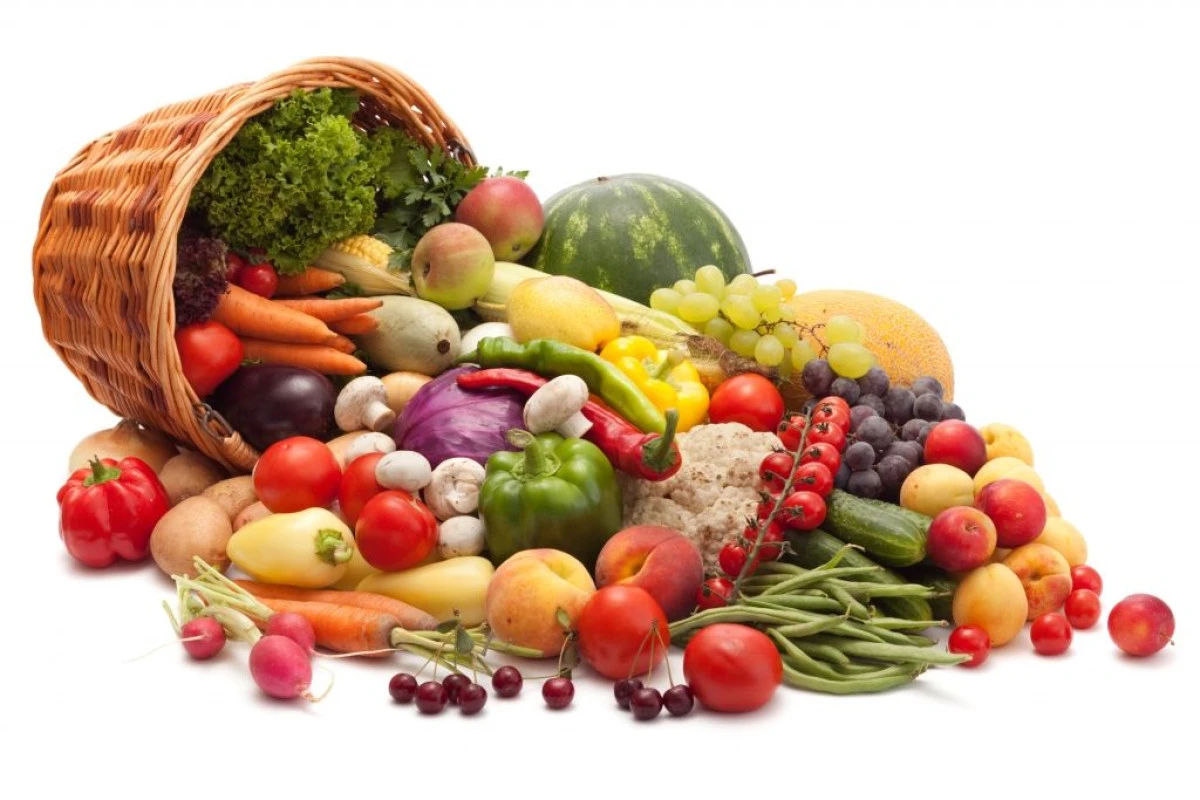 CUM NE ALIMENTĂM CORECT PENTRU A AJUTA ORGANISMUL ÎN LUPTA CU CĂLDURA