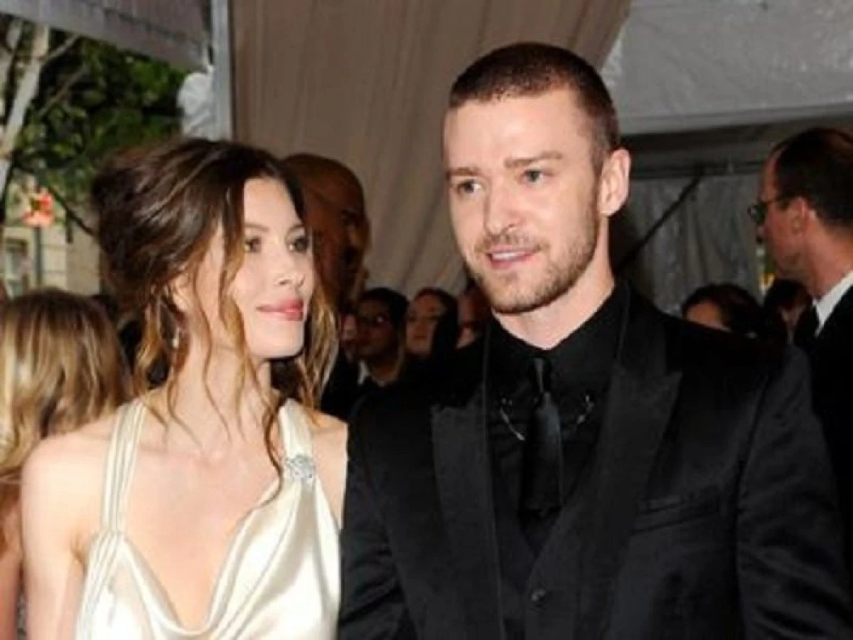 Cum s-a îndrăgostit Justin Timberlake de Jessica Biel