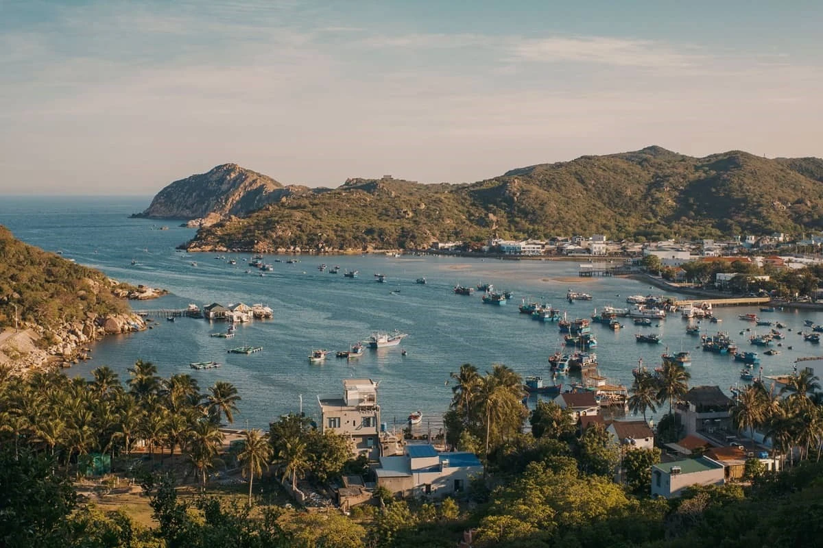 Cum să alegi între o croazieră în Vietnam și o excursie obișnuită fără să regreți mai târziu