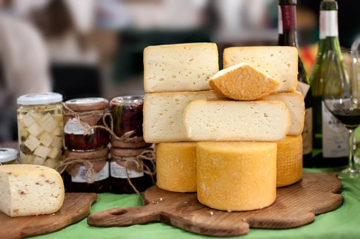 Cum să identifici producătorii locali de produse tradiționale pentru a cumpăra direct de la sursă