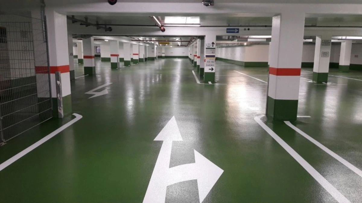 Cum se sifonează banii publici în Arad. Locul de parcare construit e de trei ori mai scump decât în Iași