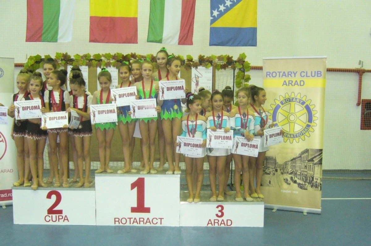 CUPA ROTARACT ARAD LA GIMNASTICA RITMICA, REGAL AL GRATIEI SI ELEGANTEI (FOTO)