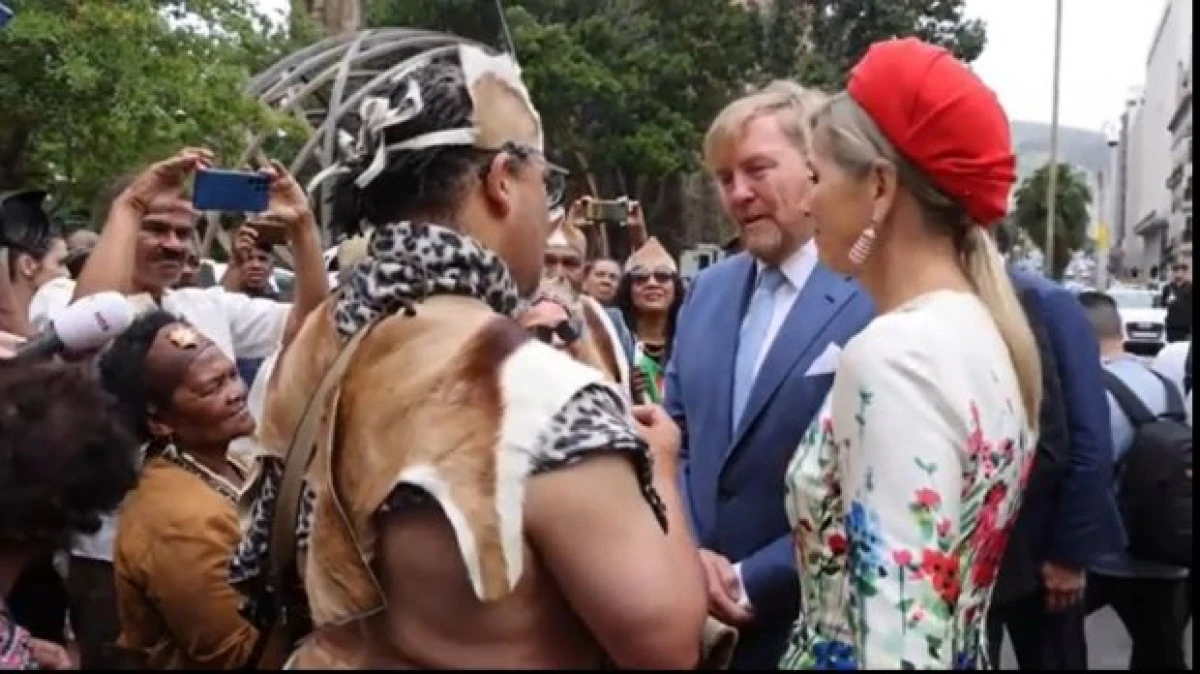 Cuplul regal din Ţările de Jos, hărţuit de protestatari în timpul unei vizite în Africa de Sud