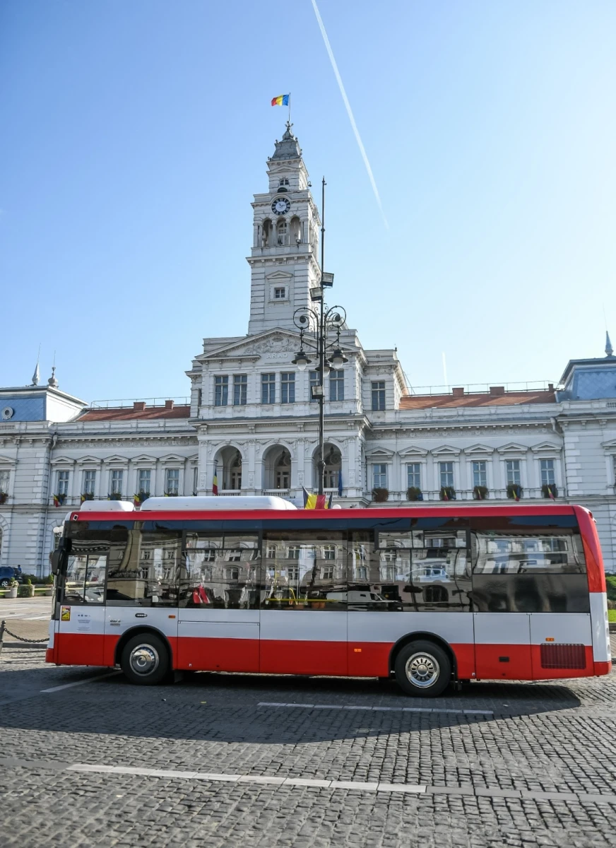 Curse speciale de autobuz pentru participanții la Festivalul Folk Maris 2026