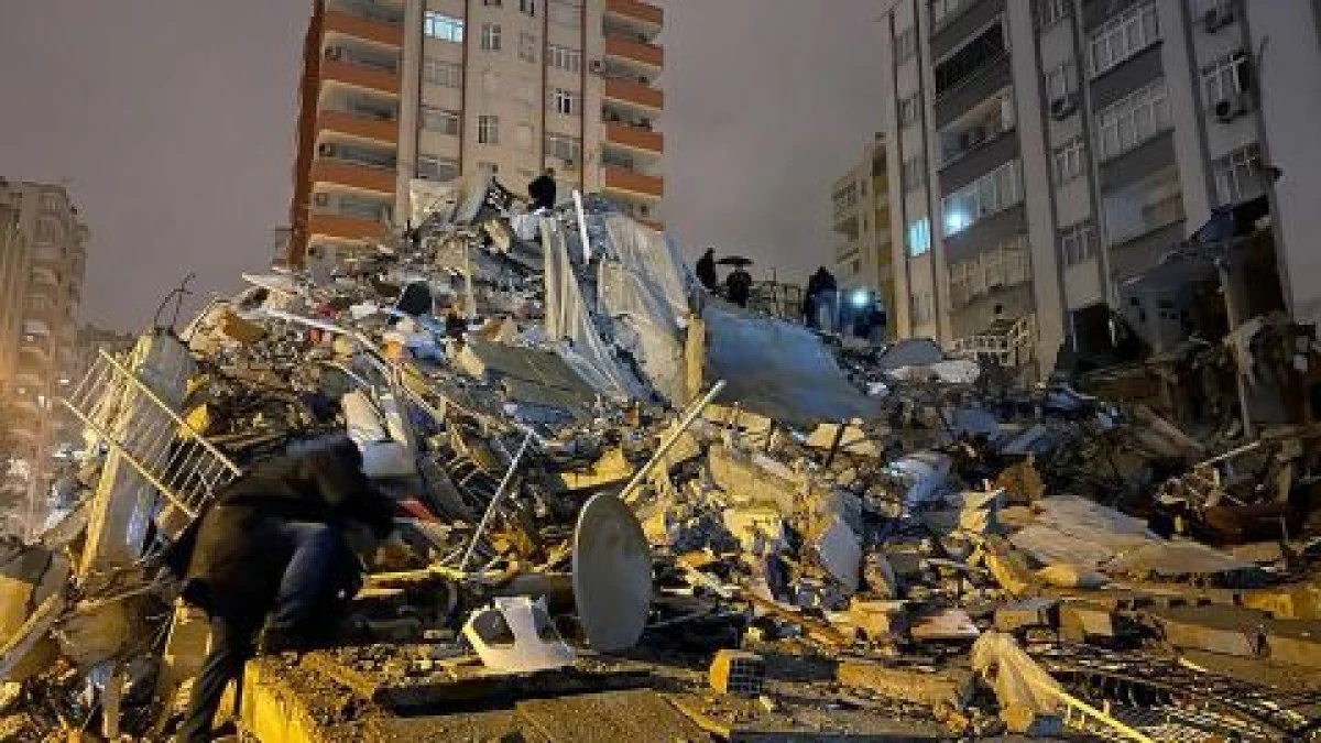 Cutremur de 7,8 grade, la granița dintre Turcia și Siria: Peste 500 de morți și mii de răniți