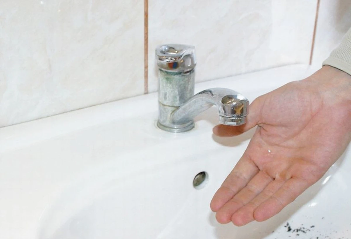 CUVINUL ȘI COVĂSÂNȚUL RĂMÂN, MARȚI, FĂRĂ APĂ POTABILĂ