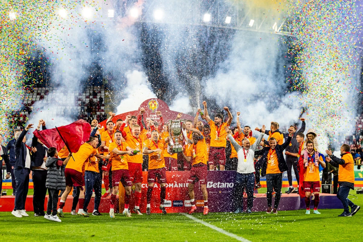Dan Petrescu, după Cupa câștigată la Arad: „Un grup unit, care merită acest trofeu!”