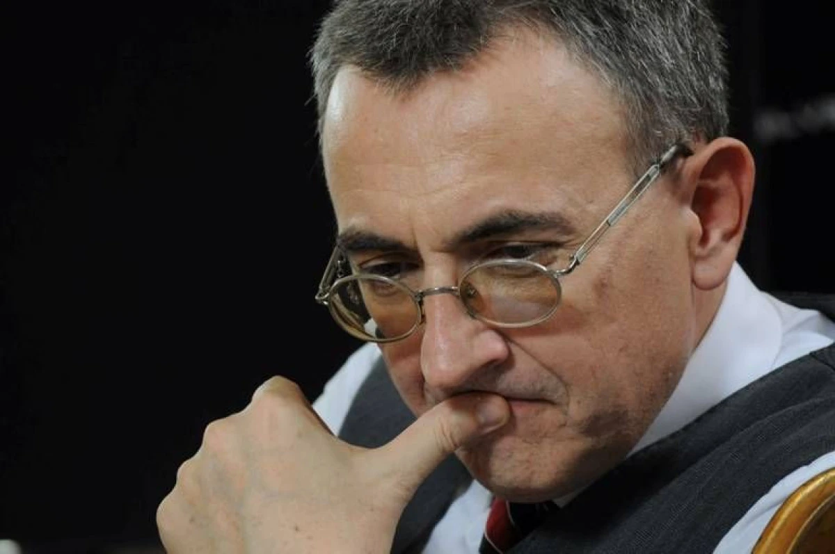 DAN TEODORESCU "ATAT DE TRIST" DIN CAUZA LEGII ANTIFUMAT
