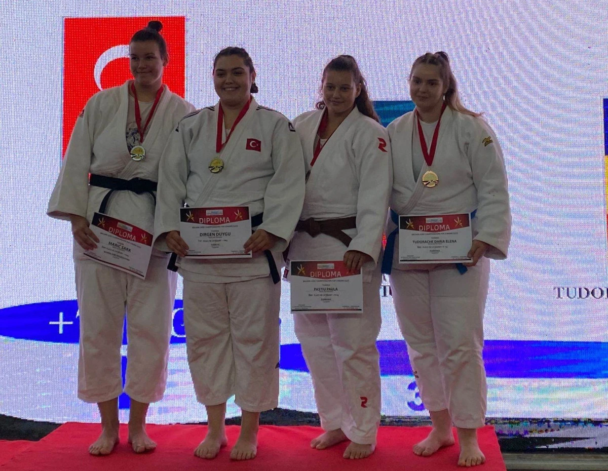 Daria Tudorache, dublu medaliată pe tatami la Balcanicele U21 din Muntenegru!