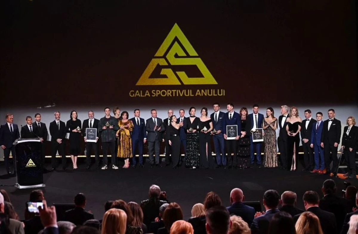 David Popovici și Simona Radiș au fost desemnați cei mai buni sportivi români ai anului 2022