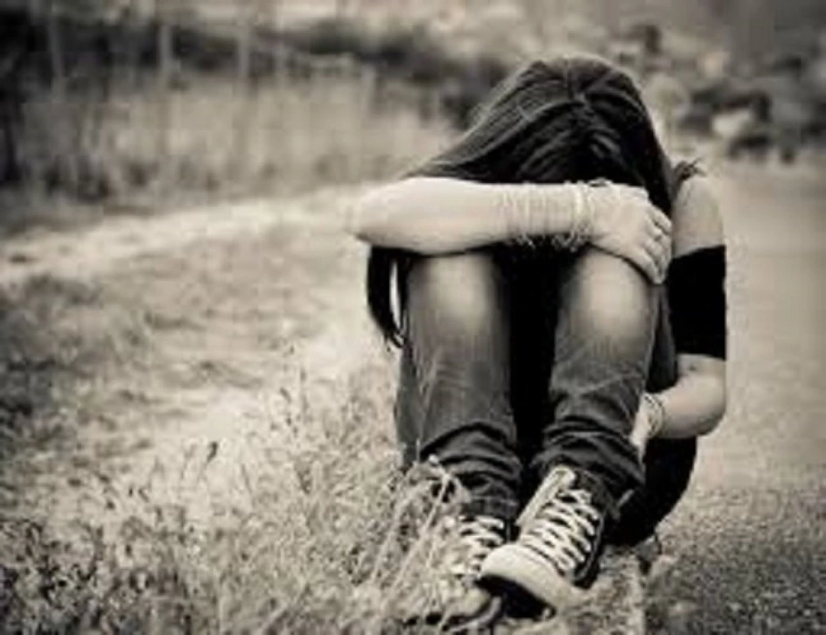 De ce au adolescenții gânduri suicidare