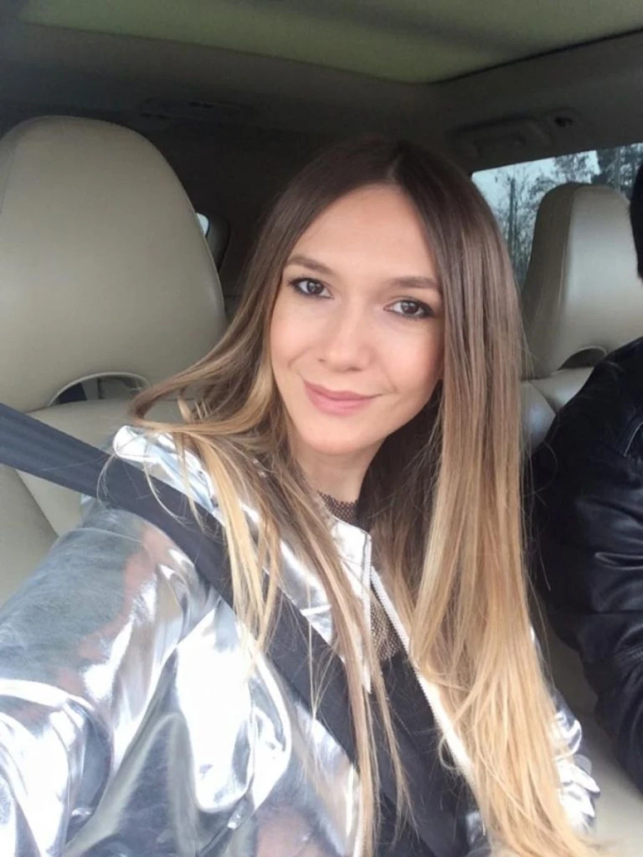 DE CE NU ISI FACE ADELA POPESCU NICI O OPERATIE ESTETICA? "DACA IMI ASCUND ACUM RIDURILE, LA 50 DE ANI CE SA MAI FAC?"
