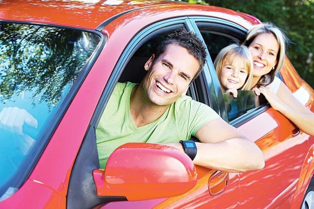 De ce preferă românii să meargă cu mașina în vacanțele din străinătate