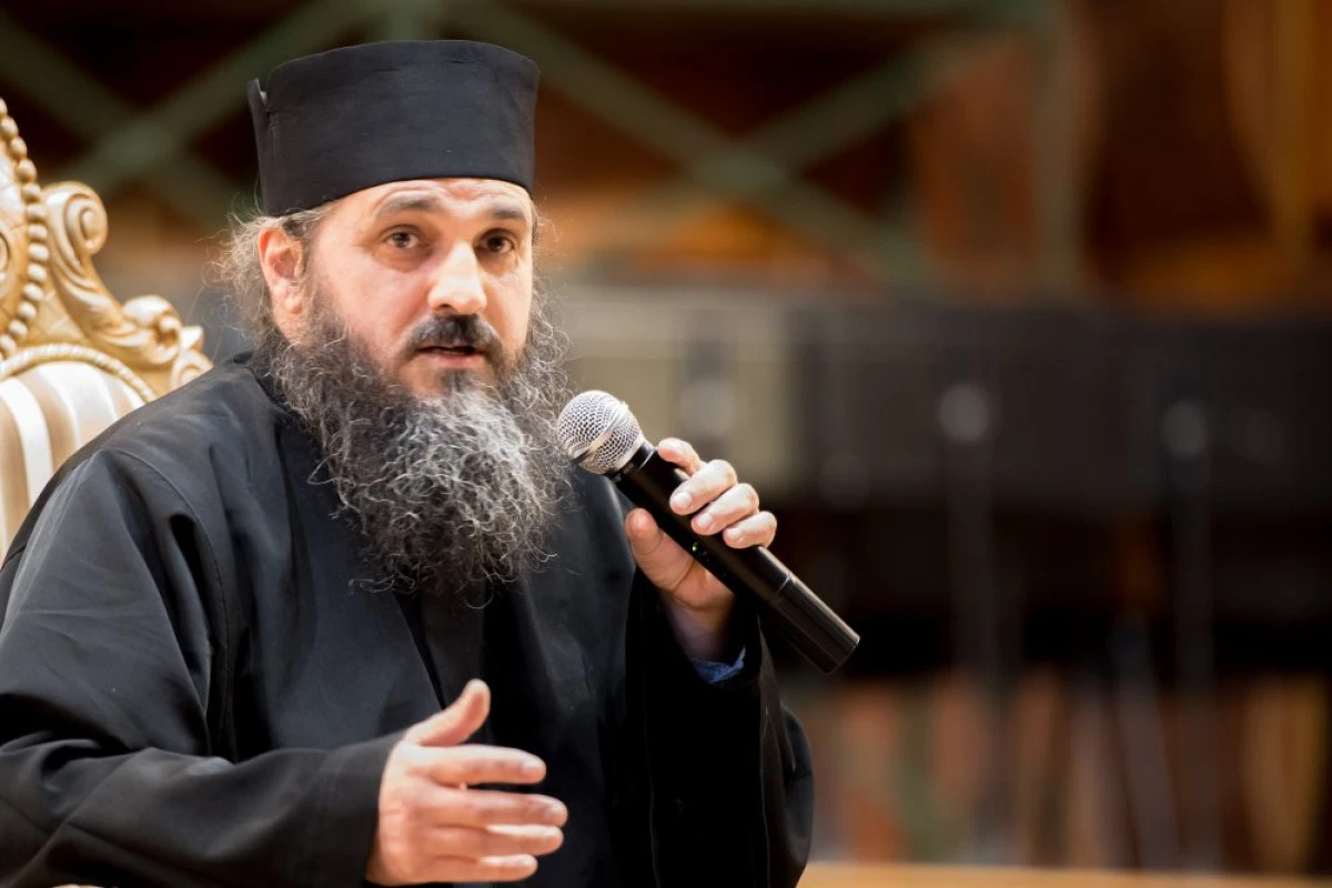 ”De la hainele satului, la haina cerului”. Părintele Dionisie Ignat va conferenția la Arad