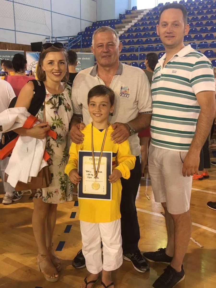 De vorbă cu o campioană. Numele ei este Ariana Raicu și are 8 ani (FOTO)