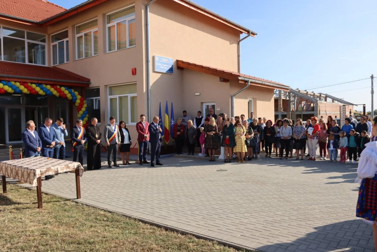 De Ziua mondială a Educației, scoală nouă la Fântânele