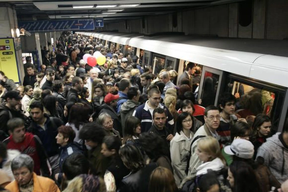 DEFECTIUNE LA METROU! CIRCULATIE INGREUNATA PE MAGISTRALA 2