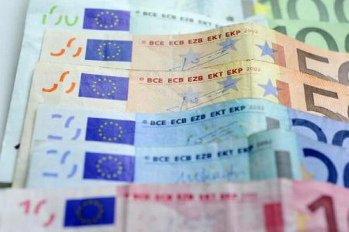 DEFICITUL BALANTEI COMERCIALE A ROMANIEI, IN SCADERE CU PESTE 76 DE MILIOANE DE EURO, IN IANUARIE 2015, RAPORTAT LA IANUARIE 2014
