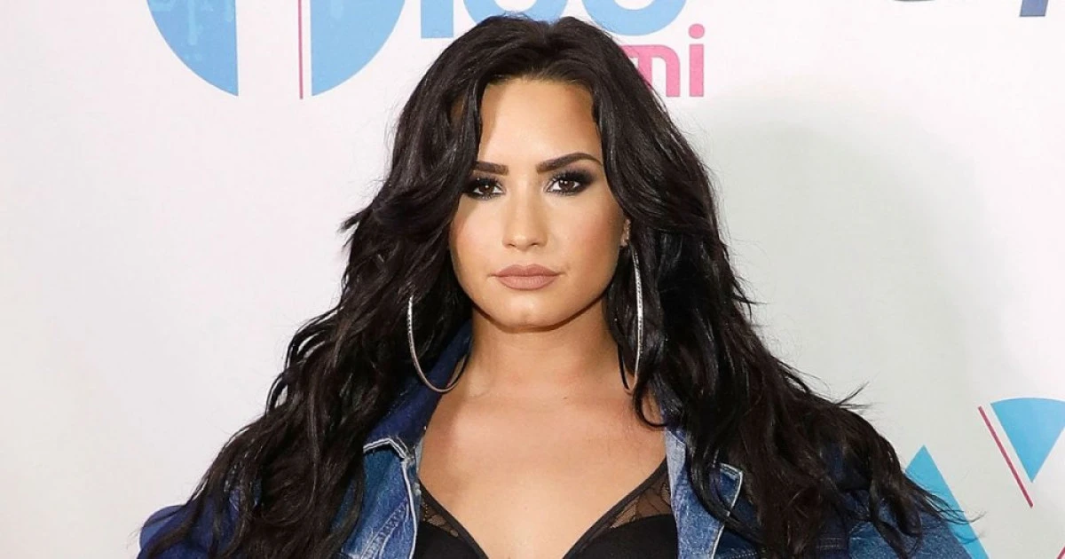 Demi Lovato va urma un tratament de dezintoxicare