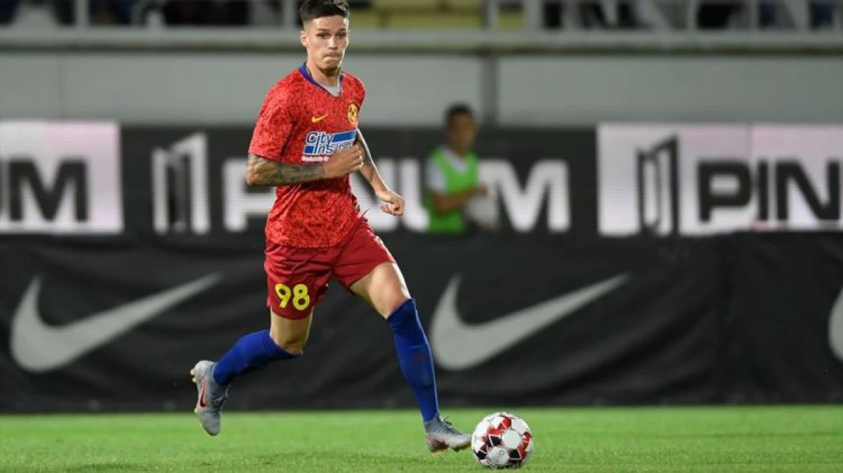 Dennis Man se menţine în topul celor mai bine cotaţi fotbalişti din Liga 1
