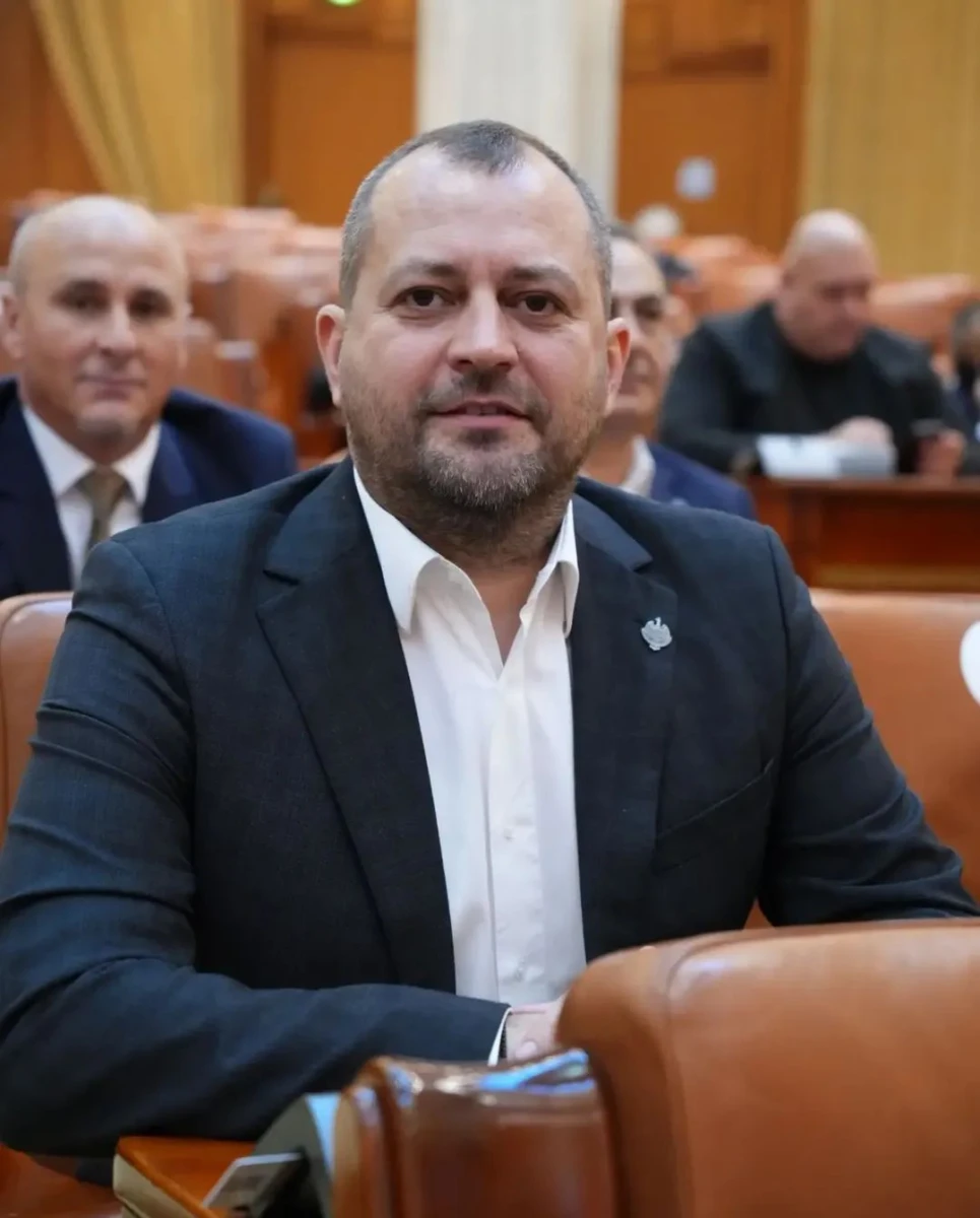 Deputat Răzvan Cadar: „PNL merge înainte alături de echipa lui Ilie Bolojan, respectând voința liberalilor”
