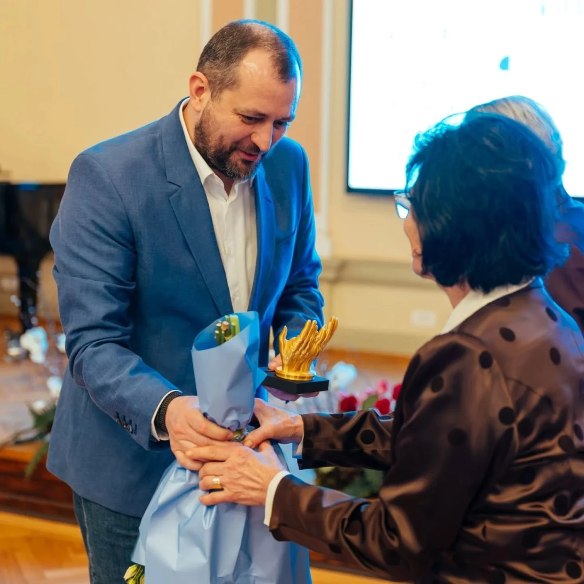 Deputat Răzvan Cadar: Profesioniștii din sănătate merită respect și recunoaștere pentru efortul lor zilnic