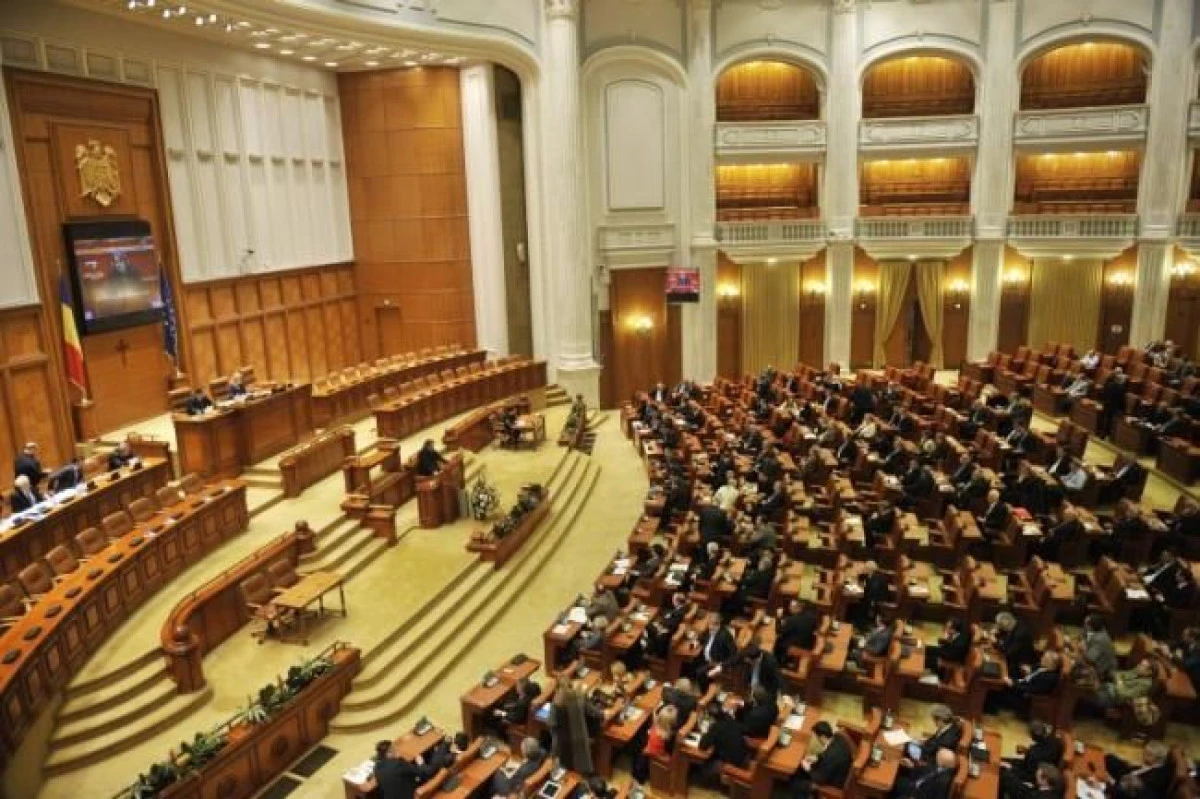 DEPUTATII AU APROBAT DUBLAREA ALOCATIEI PENTRU COPII