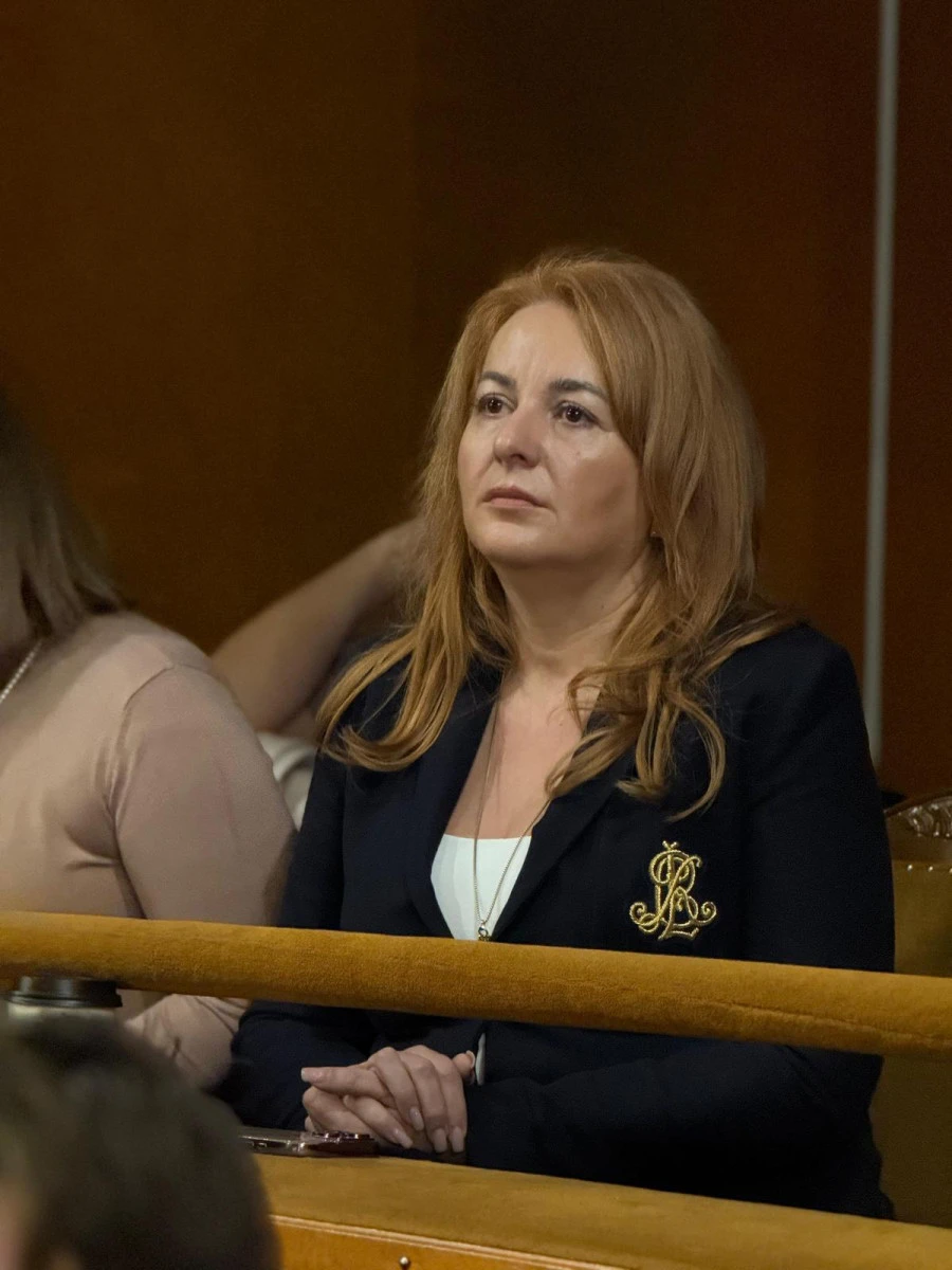 Deputatul Geanina Pistru-Popa, după piesa de teatru “Numele care n-a contat”: „Nu e rușine să ceri ajutor. E putere. E viață. E începutul vindecării”