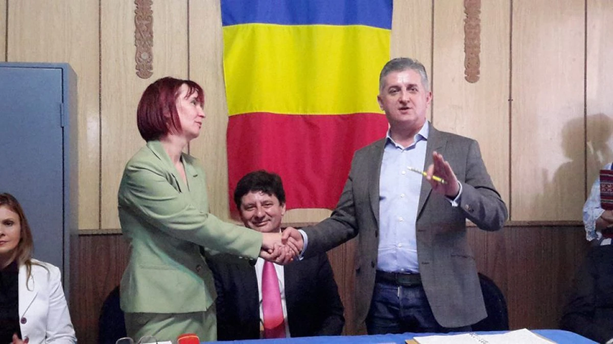 DEPUTATUL PISTRU, TATĂL PETRECERILOR ŞI LANSĂRILOR DIN JUDEŢ