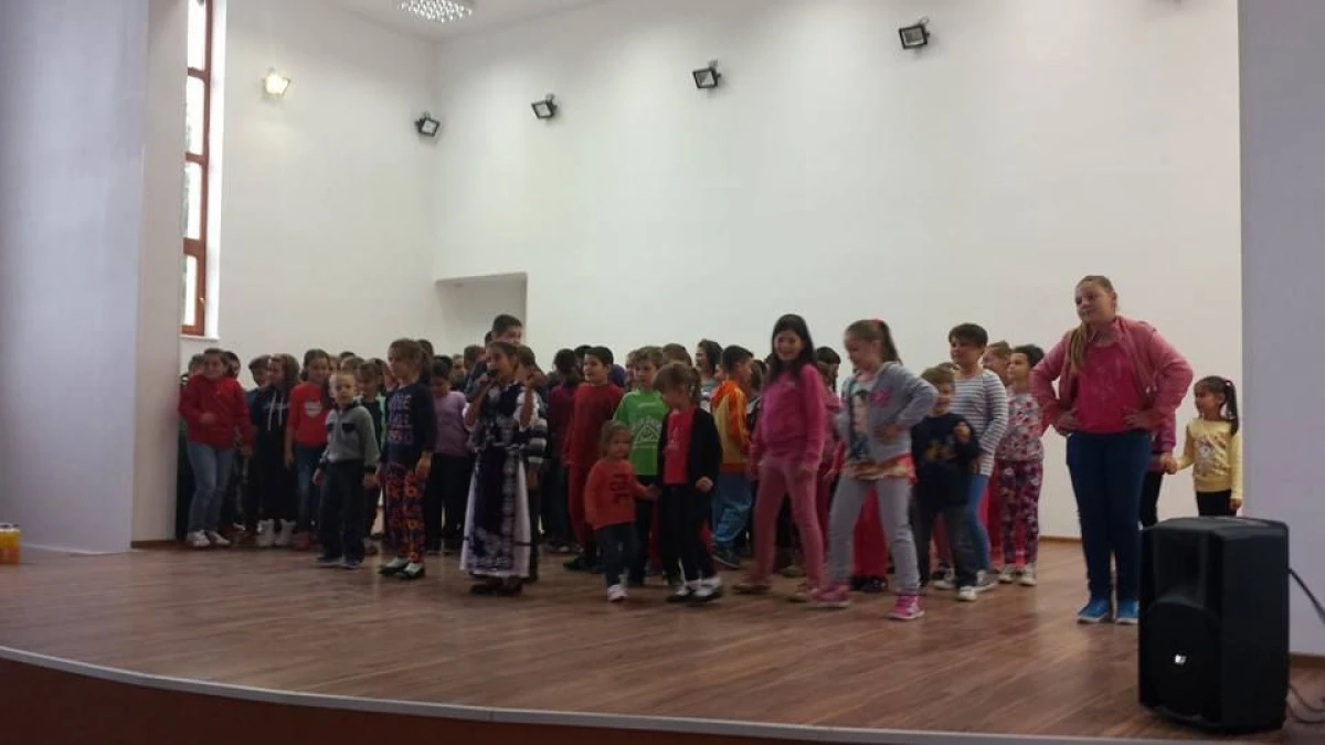 DESCHIDEREA ANULUI SCOLAR 2014 – 2015 LA CLUBUL COPIILOR LIPOVA