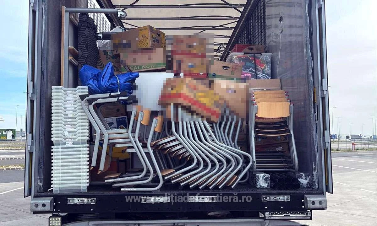 Deşeuri din din mai multe state oprite la Nădlac II și Borș II. Peste 20 tone diverse bunuri