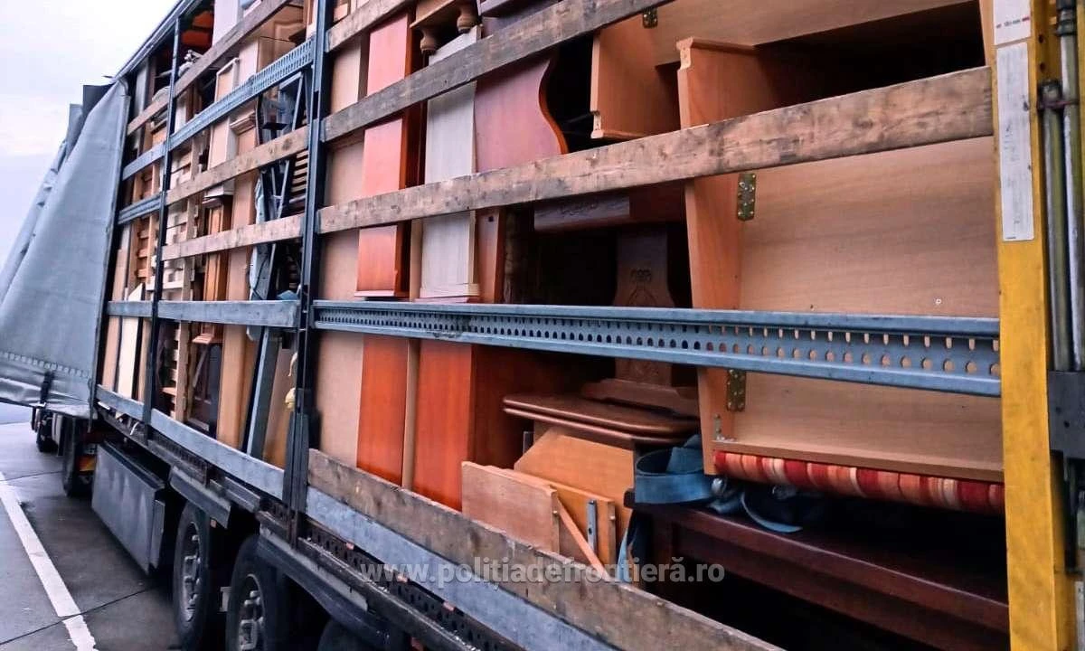 Deşeuri din Germania, Austria și Belgia oprite la Nădlac II și Borș II. Peste 68 tone de diverse bunuri