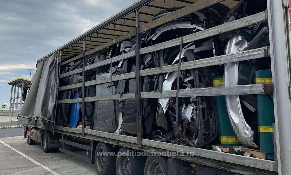 Deşeuri din vestul Europei oprite la Borș II și Nădlac II. Aproximativ 35 de tone de diverse bunuri