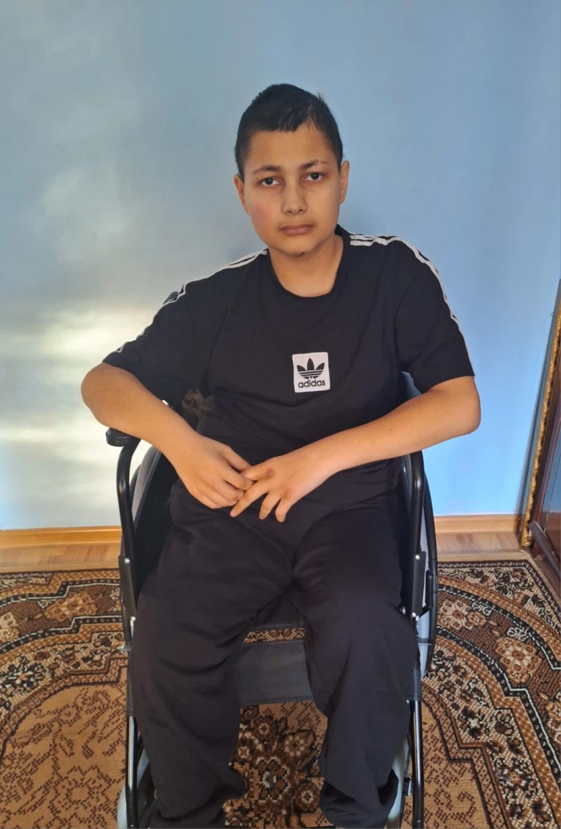 Destin zguduit de suferință la numai 16 ani. Daniel are nevoie de un tratament special în Turcia