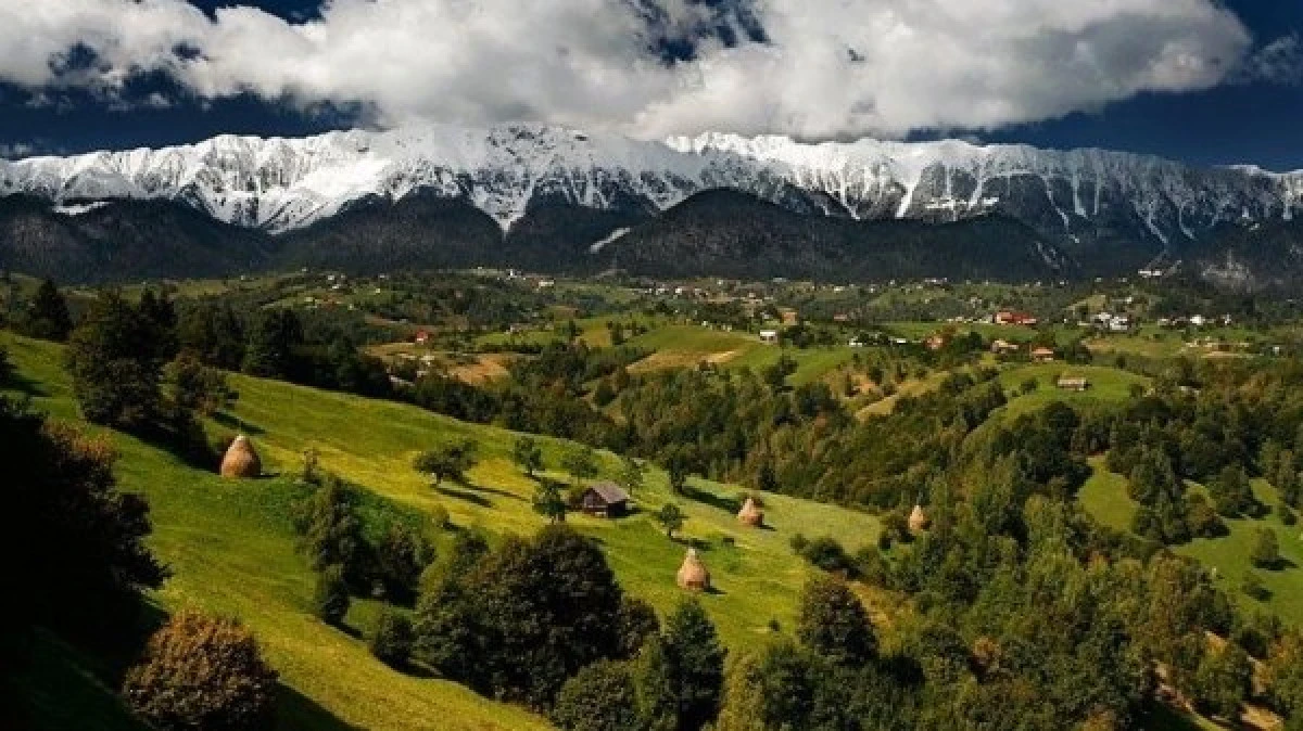 Dezastru în turism, anul trecut: sosirile, la jumătate față de 2019, iar 93% dintre turiști au fost români