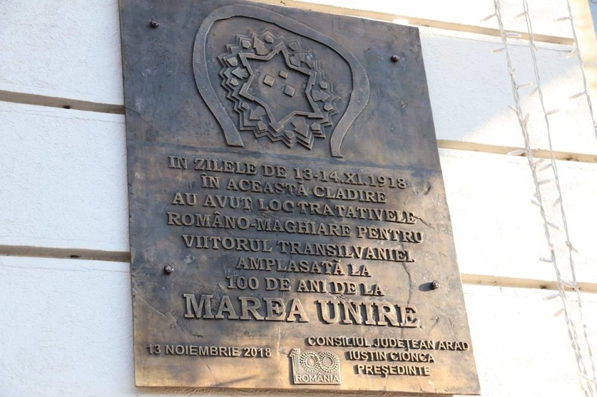 Dezvelirea plachetei Centenar, sub egida Consiliului Judeţean Arad