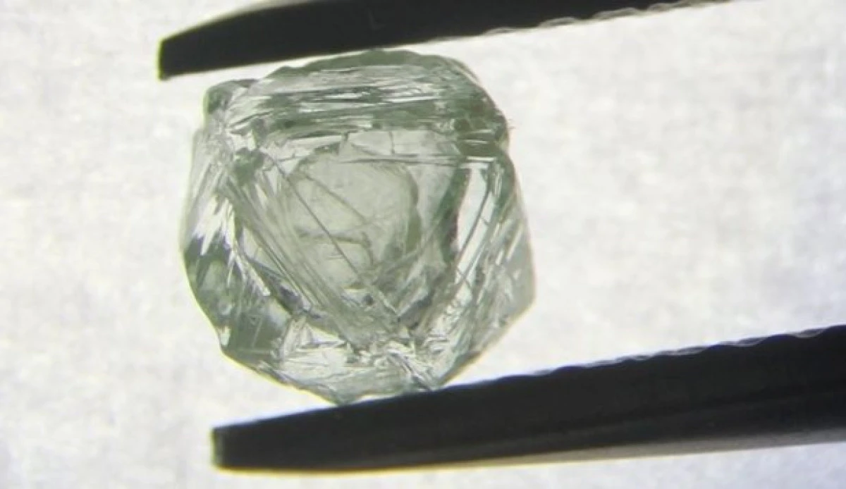 Diamant unic în lume, descoperit în Siberia