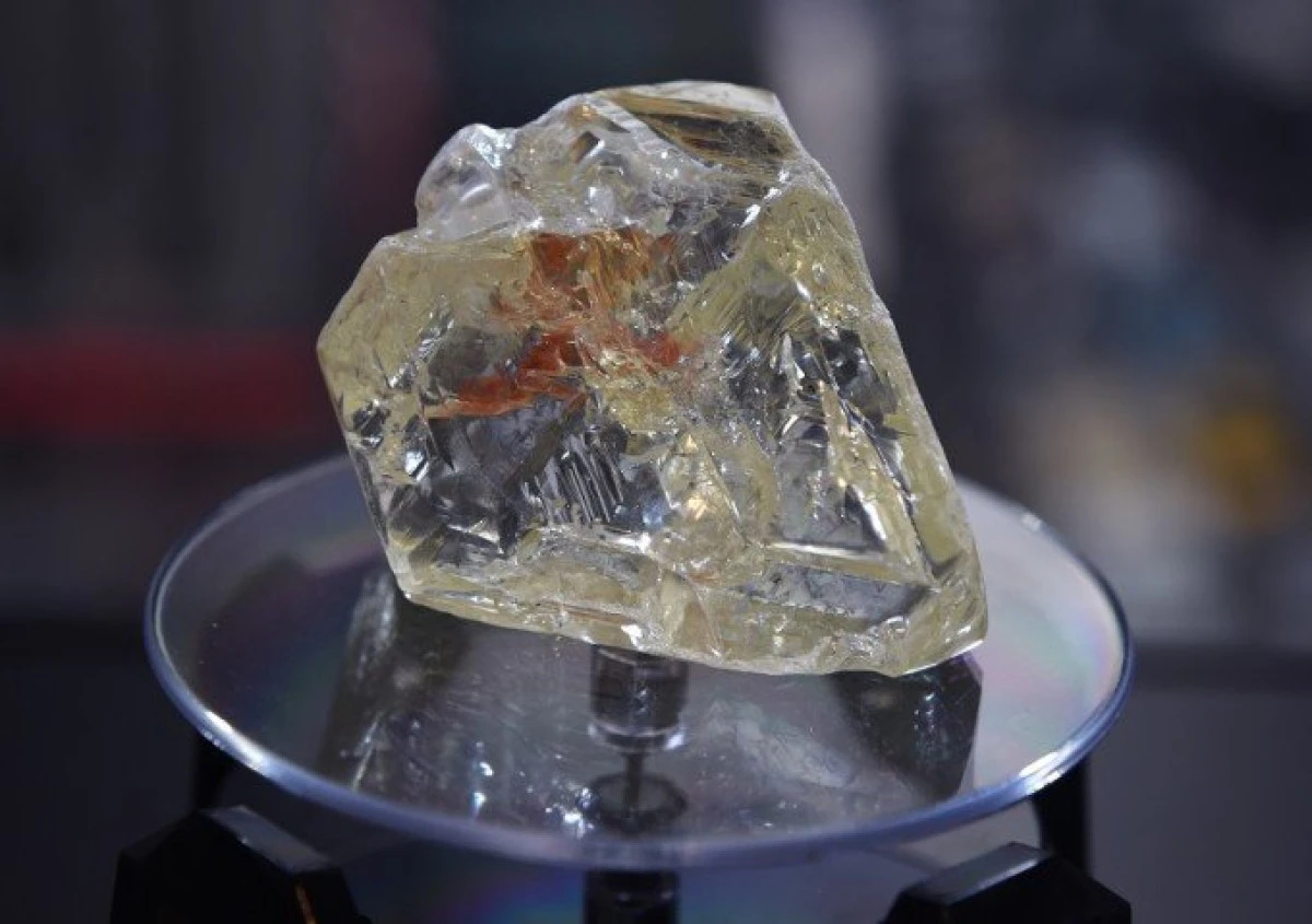 "Diamantul păcii" din Sierra Leone, vândut cu 6,5 milioane de dolari