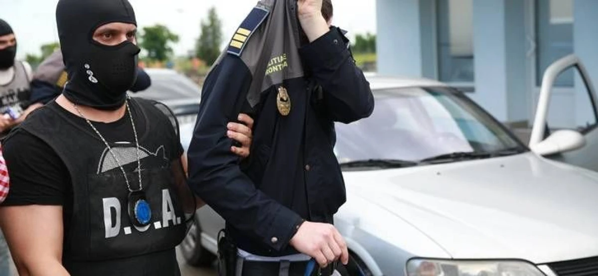 DIICOT A „SĂLTAT“ DOI POLIŢIŞTI DE FRONTIERĂ ARĂDENI, CARE PROTEJAU O REŢEA DE TRAFICANŢI