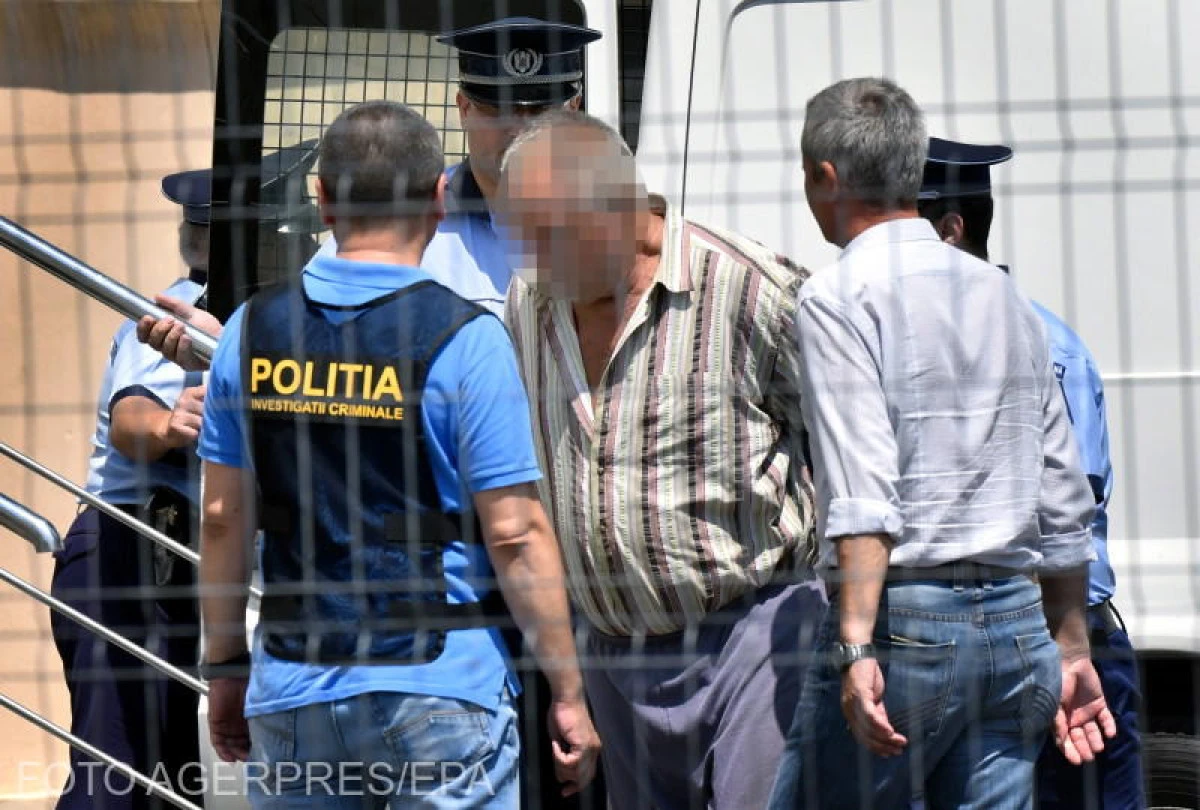 DIICOT: Oasele găsite în pădurea din Caracal provin de la o fată de 15-19 ani